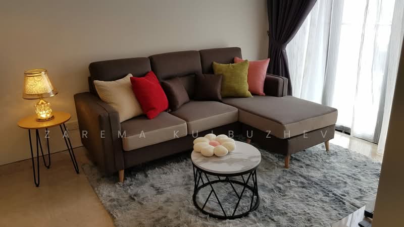 Servis Apartment untuk Disewa di Lucentia Residences - Zarema Kulbuzheva - Living Room - PropertyGuru.com.my