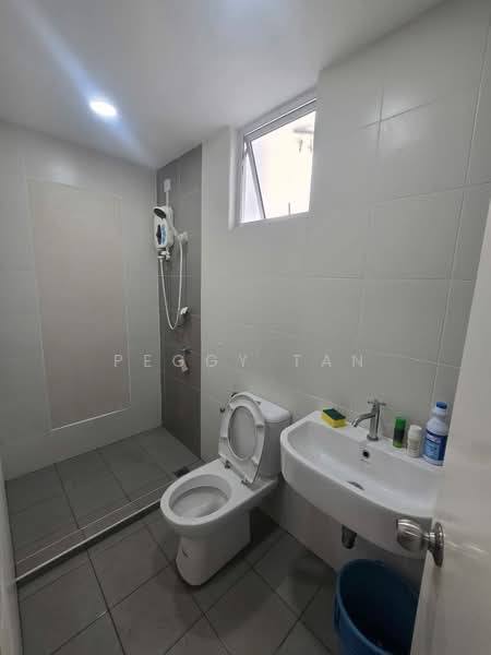 Condominium for Rent at Elit Heights @ Bayan City - Peggy Tan - Bathroom - PropertyGuru.com.my