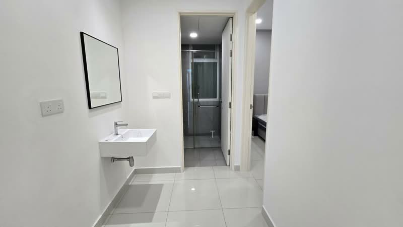 Kondominium untuk Disewa di Ferringhi Residence 2 - Amy Tan - Bathroom - PropertyGuru.com.my