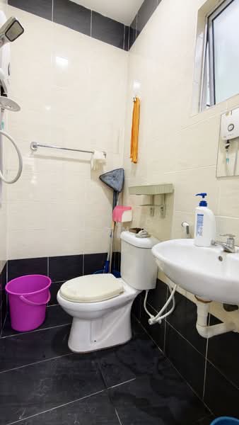 Terraced House for Sale in Bandar Lahat Baru (Lahat) - David Wong - Bathroom - PropertyGuru.com.my
