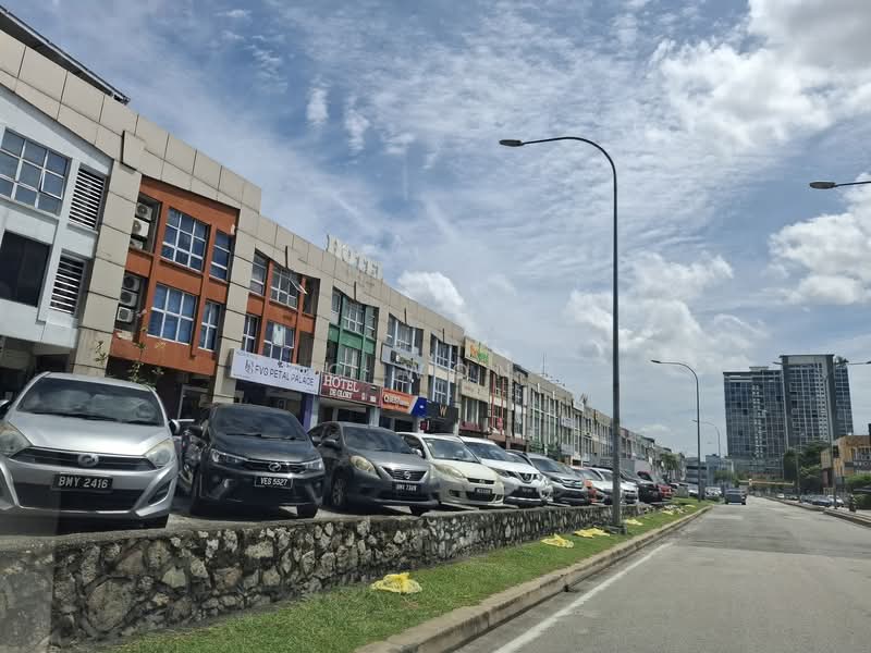 Shop for Rent in Usj 21 (Subang Jaya) - FC Wong - Exterior - PropertyGuru.com.my