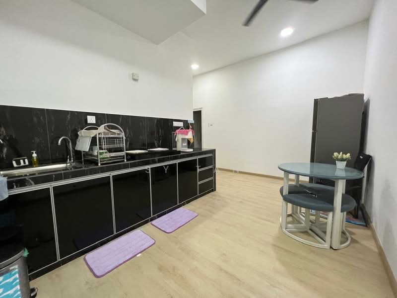 Service Residence for Sale at Palazio - SY Tan - Kitchen - PropertyGuru.com.my