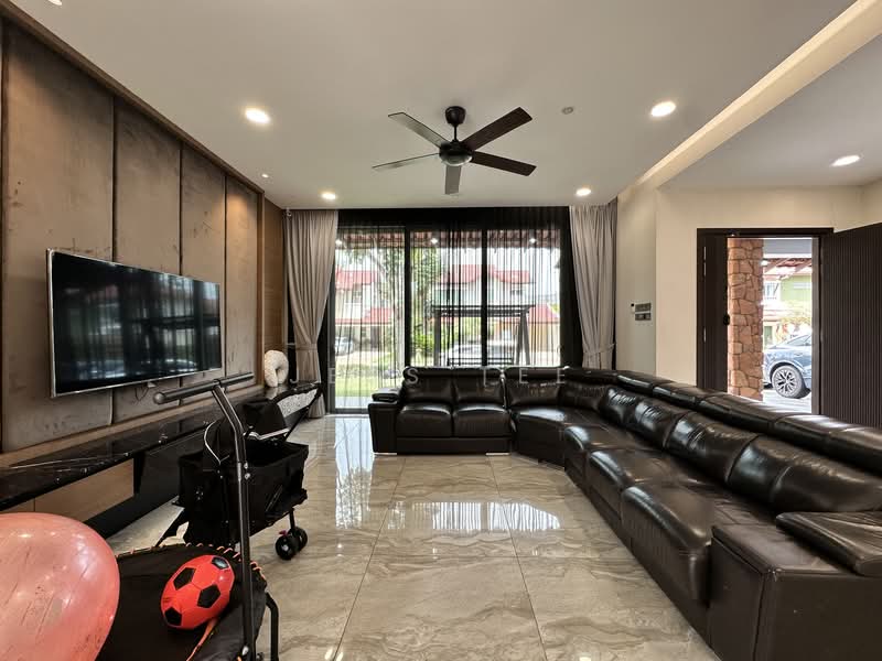 Rumah Banglo untuk Dijual di Setia Eco Park (Setia Alam) - Jess Tee - Living Room - PropertyGuru.com.my