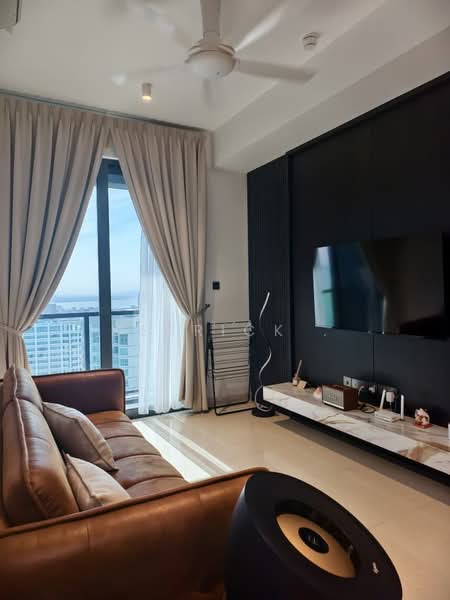 Servis Apartment untuk Disewa di Marriott Residence @ Gurney - Derrick . - Living Room - PropertyGuru.com.my