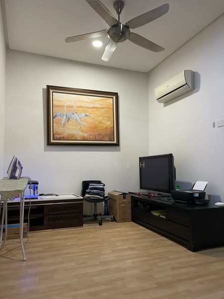 Rumah Teres 2.5 Tingkat untuk Dijual di Putra Heights (Subang Jaya) - Ms Teh - Living Room - PropertyGuru.com.my