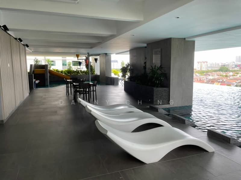 Kondominium untuk Dijual di Celesta Residency - Danny Ch'ng - Pool - PropertyGuru.com.my