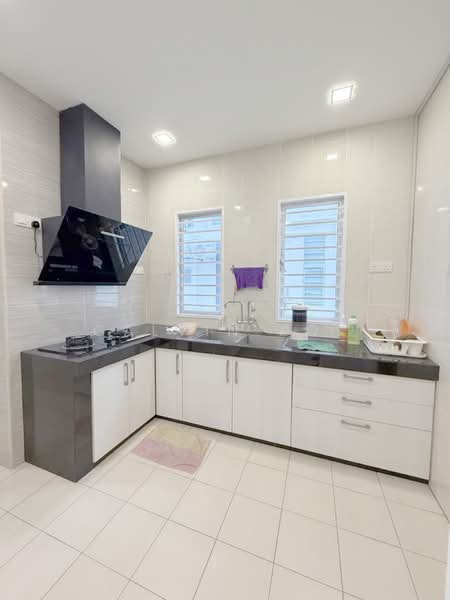 Rumah Teres 2 Tingkat untuk Disewa di Kajang (Selangor) - Calvin Kok - Kitchen - PropertyGuru.com.my