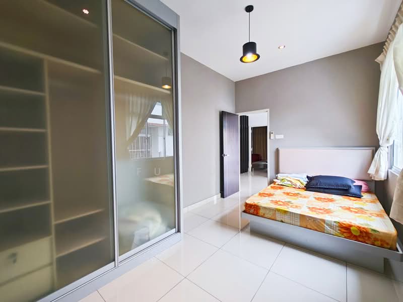 Rumah Kluster untuk Dijual di Taman Gaya (Ulu Tiram) - Fu Guan - Bedroom - PropertyGuru.com.my