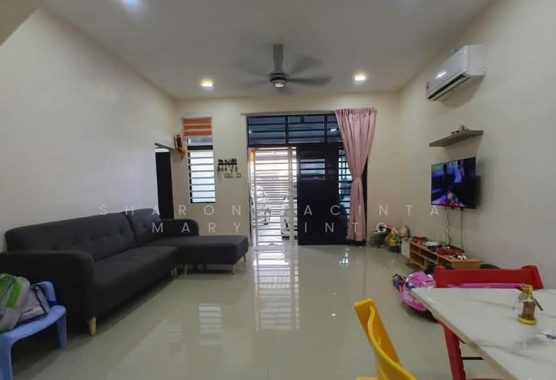Rumah Teres 2 Tingkat untuk Dijual di Seremban (Negeri Sembilan) - Sharon Jacinta Mary Pinto - Living Room - PropertyGuru.com.my