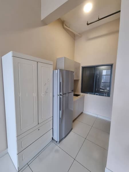 Service Residence for Sale at Serviced Residence @ 3 Towers - Vincent Yeoh - Kitchen - PropertyGuru.com.my