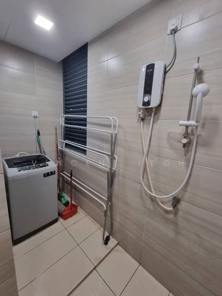 Service Residence for Sale at Serviced Residence @ 3 Towers - Vincent Yeoh - Bathroom - PropertyGuru.com.my