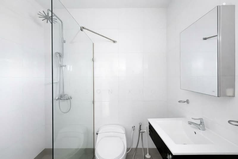 Semi-Detached House for Sale in Taman Kolam Air (Johor Bahru) - Jason Khoo - Bathroom - PropertyGuru.com.my