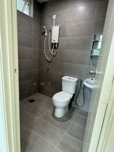 Condominium for Rent at Starhill Luxury Residence - Amy Tan - Bathroom - PropertyGuru.com.my