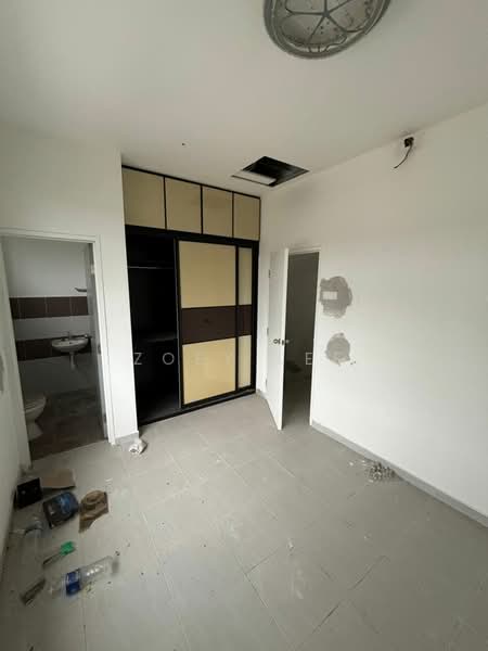 Cluster House for Sale in Taman Perniagaan Setia (Johor Bahru) - Zoey Lee - Bedroom - PropertyGuru.com.my