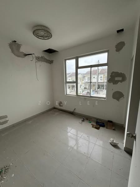 Cluster House for Sale in Taman Perniagaan Setia (Johor Bahru) - Zoey Lee - Interior - PropertyGuru.com.my