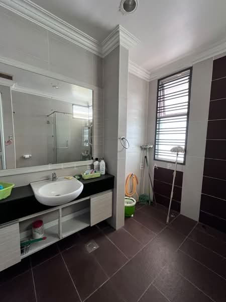 Semi-Detached House for Sale in Ulu Tiram (Johor) - Ellen Yeap - Bathroom - PropertyGuru.com.my