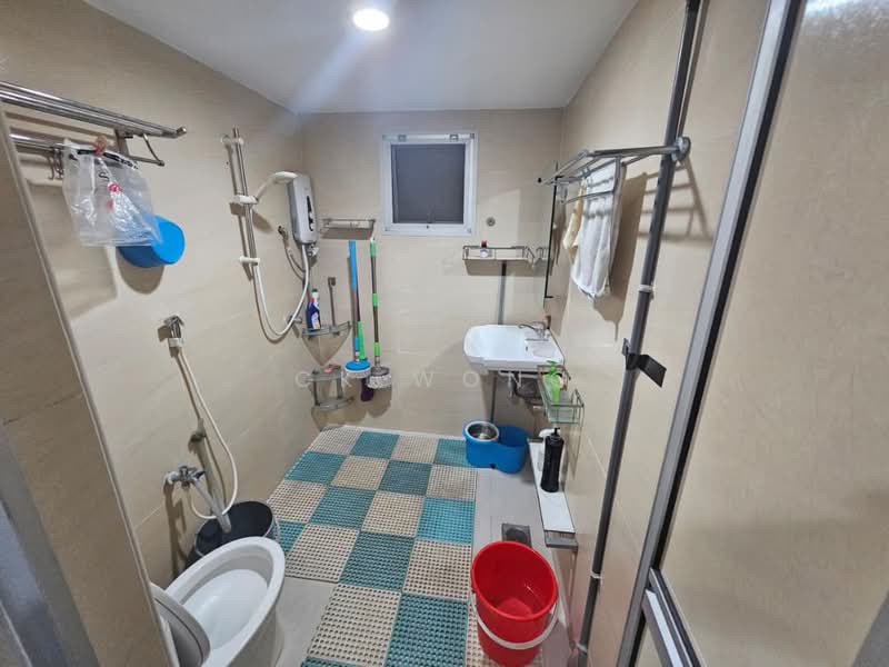 Kondominium untuk Dijual di Putra Court - CK Wong - Bathroom - PropertyGuru.com.my