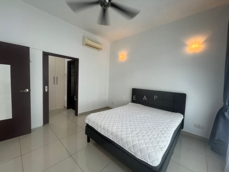 Servis Apartment untuk Dijual di Tropez Residences - Ellen Yeap - Bedroom - PropertyGuru.com.my