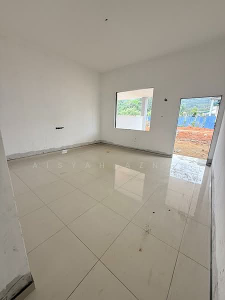 Semi-Detached House for Sale in Beserah (Pahang) - Aisyah Aznan - Interior - PropertyGuru.com.my