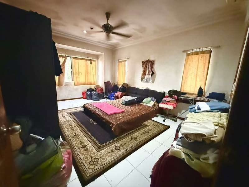 Kondominium untuk Dijual di Cyber Heights Villa - Henry Liew - Bedroom - PropertyGuru.com.my