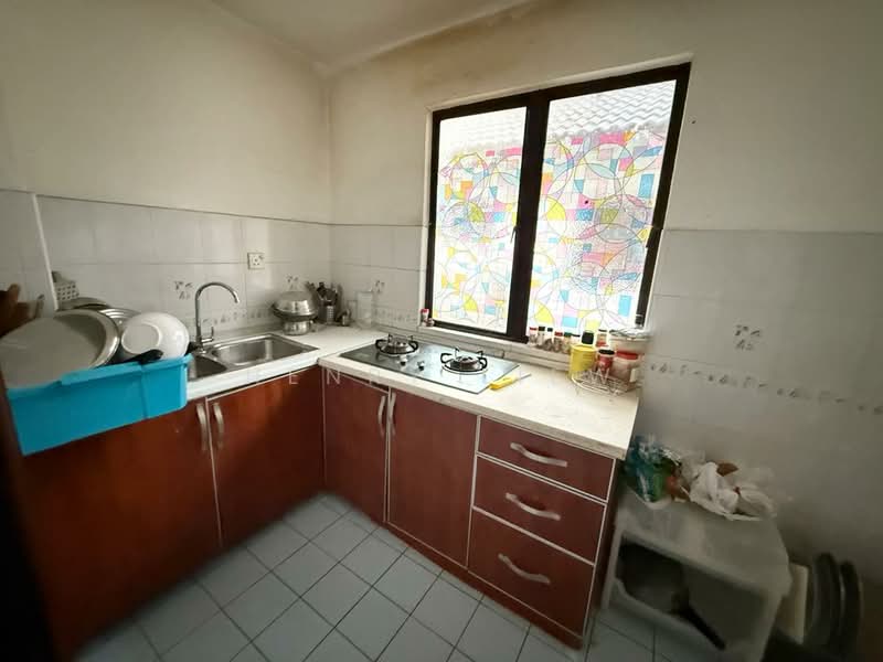 Kondominium untuk Dijual di Cyber Heights Villa - Henry Liew - Kitchen - PropertyGuru.com.my