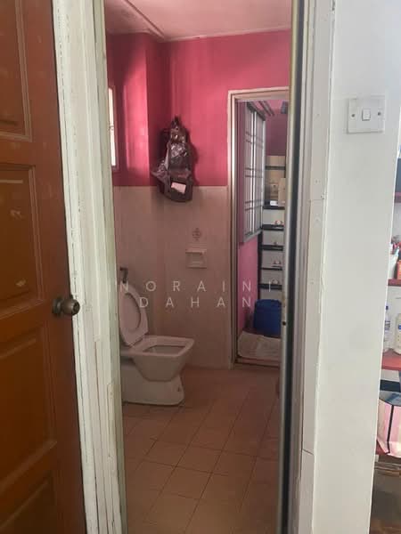2-storey Terraced House for Sale in Bandar Bukit Tinggi (Klang) - Noraini Dahan - Bathroom - PropertyGuru.com.my