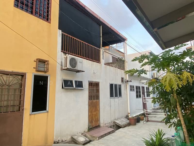 2-storey Terraced House for Sale in Bandar Bukit Tinggi (Klang) - Noraini Dahan - Exterior - PropertyGuru.com.my