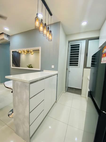 Servis Apartment untuk Disewa di Kenwingston Platz - Gilbert Hor - Kitchen - PropertyGuru.com.my