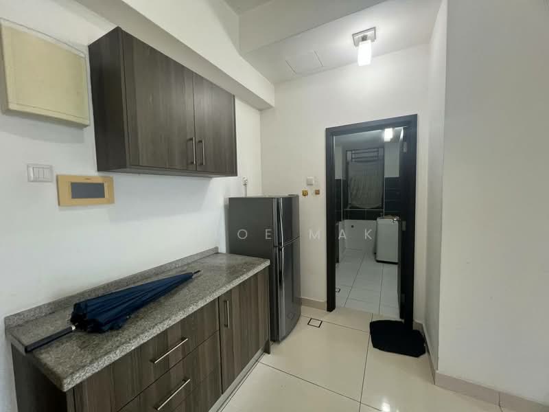 Service Residence for Rent at D'Inspire Residence (Inspira Bestari) - Chloe Mak - Kitchen - PropertyGuru.com.my