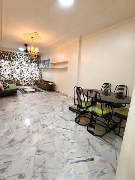 Pangsapuri untuk Disewa di Taman Sri Murni Fasa 2 - Saran SK - Living Room - PropertyGuru.com.my
