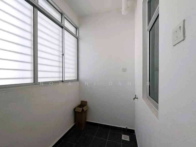 Servis Apartment untuk Dijual di BSP 21 - Noraini Dahan - Interior - PropertyGuru.com.my