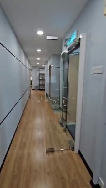 Shop / Office for Rent in USJ Sentral (Subang Jaya) - Vincent Yeoh - Corridor - PropertyGuru.com.my