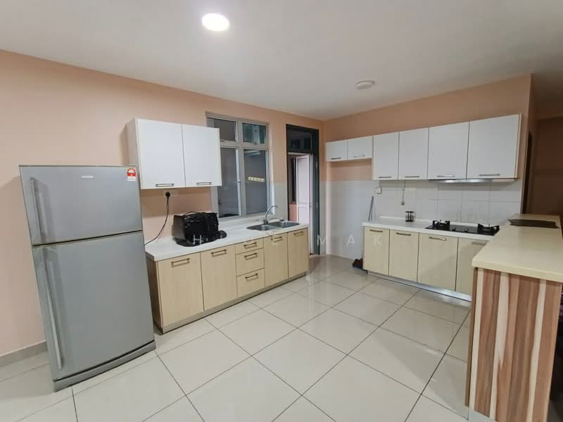 Service Residence for Rent at D'Ambience Residences (Pangsapuri Ikatan Flora) - Chloe Mak - Kitchen - PropertyGuru.com.my