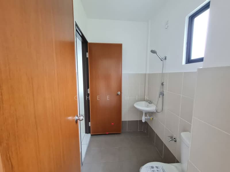 2-storey Terraced House for Rent in Bandar Puncak Alam (Puncak Alam) - Chee Hin - Bathroom - PropertyGuru.com.my