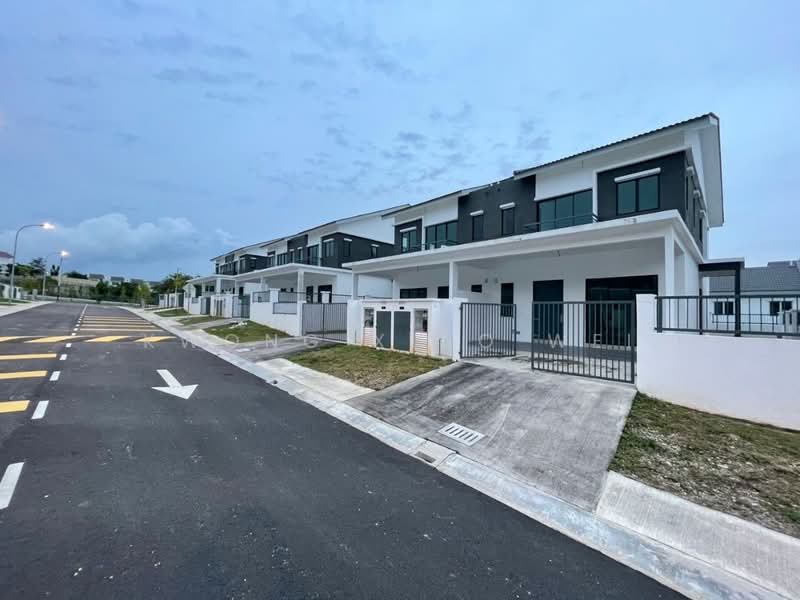 Rumah Berkembar untuk Dijual di Taman Scientex Rawang (Rawang) - Kwong Xiao Wei - Exterior - PropertyGuru.com.my