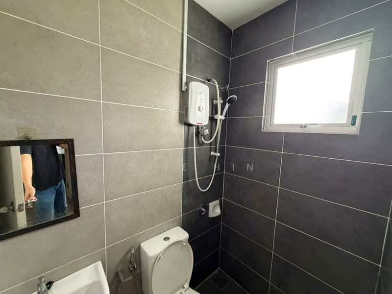 2-storey Terraced House for Rent in Bandar Puncak Alam (Puncak Alam) - Chee Hin - Bathroom - PropertyGuru.com.my