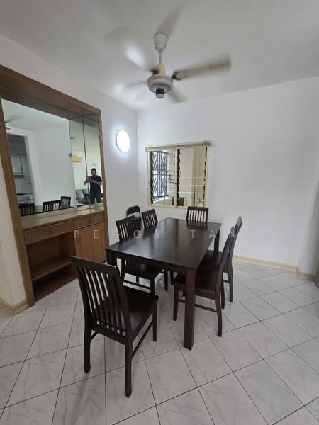 Kondominium untuk Disewa di Sri York Condominium - Peggy Tan - Dining Room - PropertyGuru.com.my