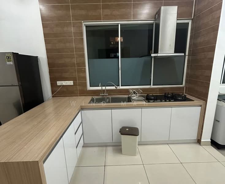 Kondominium untuk Disewa di Zenith Residences - Wind Mah - Kitchen - PropertyGuru.com.my
