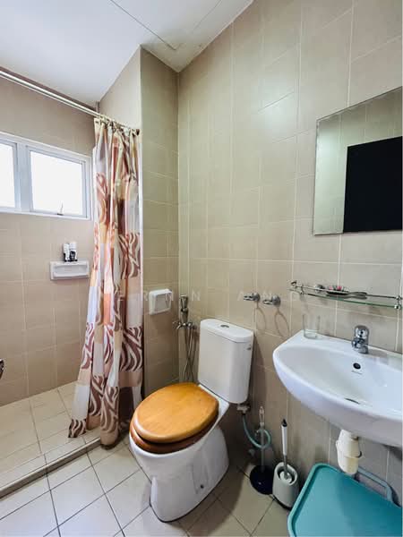 Service Residence for Rent at Windsor Tower - Fernn Ang - Bathroom - PropertyGuru.com.my