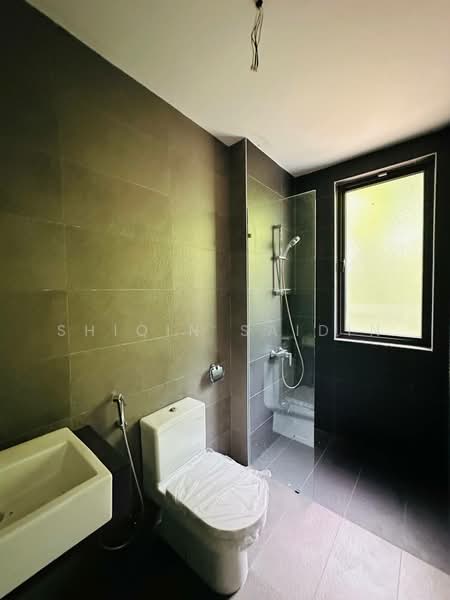 Rumah Berkembar untuk Dijual di Setia Eco Glades (Cyberjaya) - Shiqin Saidin - Bathroom - PropertyGuru.com.my