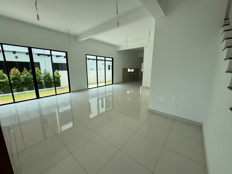 Cluster House for Sale in Petaling Jaya (Selangor) - Kwong Xiao Wei - Living Room - PropertyGuru.com.my