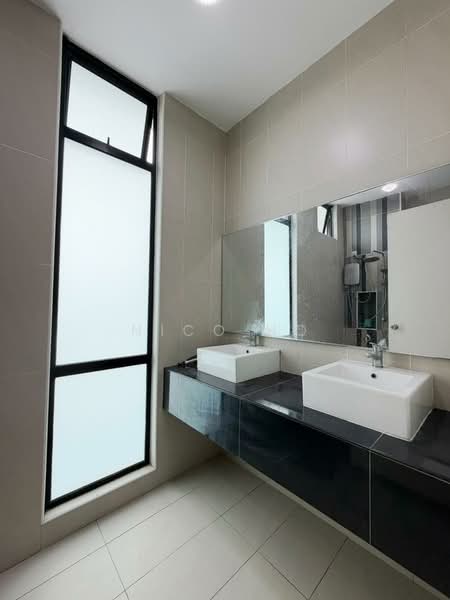 Cluster House for Sale in Taman Eco Cascadia (Tebrau) - Nico Ho - Bathroom - PropertyGuru.com.my