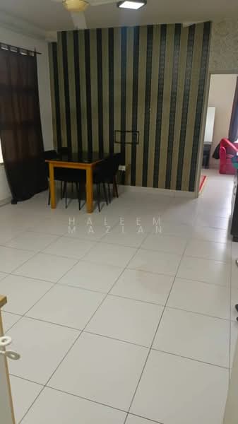Service Residence for Sale at Domain 3 @ NeoCyber - Haleem Mazlan - Dining Room - PropertyGuru.com.my