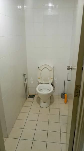 Service Residence for Sale at Domain 3 @ NeoCyber - Haleem Mazlan - Bathroom - PropertyGuru.com.my
