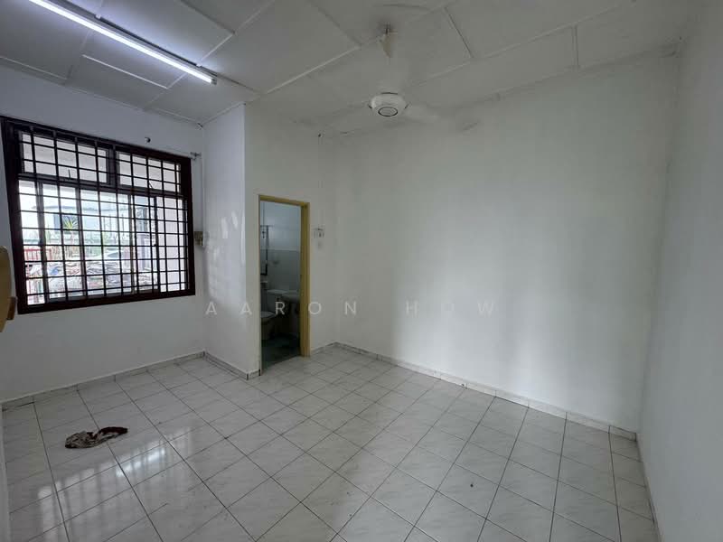 1-storey Terraced House for Rent in Taman Puteri Wangsa (Ulu Tiram) - Aaron How - Interior - PropertyGuru.com.my