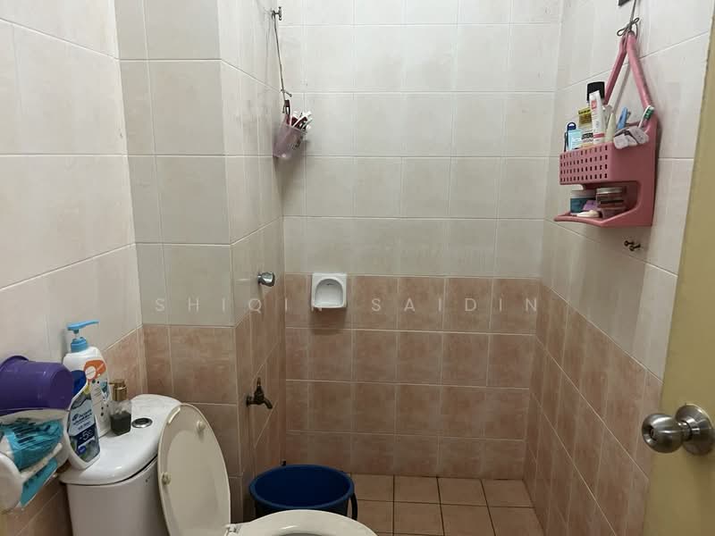 2-storey Terraced House for Sale in Usj 2 (Subang Jaya) - Shiqin Saidin - Bathroom - PropertyGuru.com.my