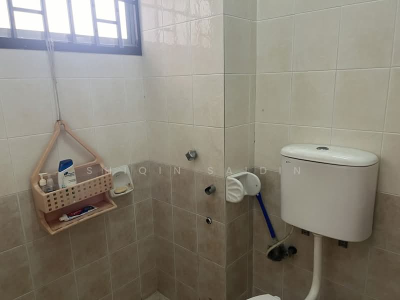 2-storey Terraced House for Sale in Usj 2 (Subang Jaya) - Shiqin Saidin - Bathroom - PropertyGuru.com.my