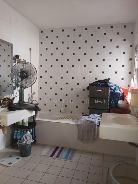 Rumah Berkembar untuk Dijual di Laman Residen Kipark Sri Utara (Batu Caves) - Jasemin Chia - Bathroom - PropertyGuru.com.my