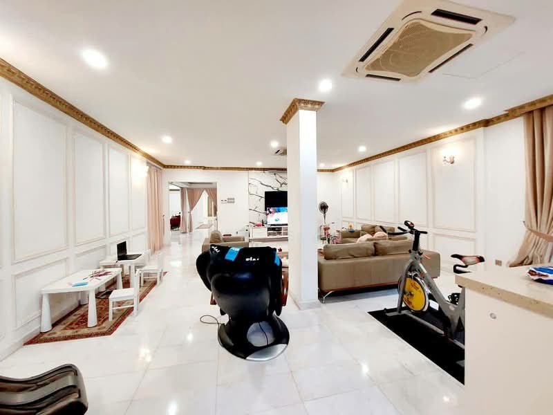 Bungalow for Sale in Bukit Jelutong (Shah Alam) - Shiqin Saidin - Living Room - PropertyGuru.com.my