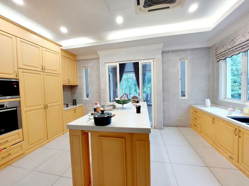 Bungalow for Sale in Bukit Jelutong (Shah Alam) - Shiqin Saidin - Kitchen - PropertyGuru.com.my